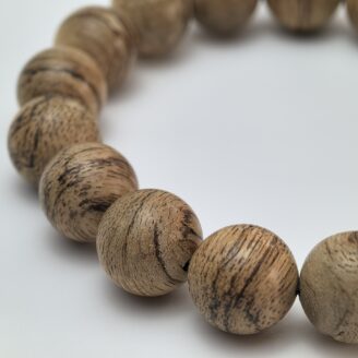 _cuva ダラガン産沈香1.3